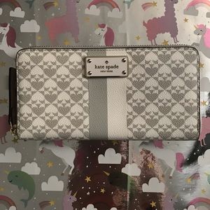 Kate Spade Penn Place Zip Around wallet grey/white